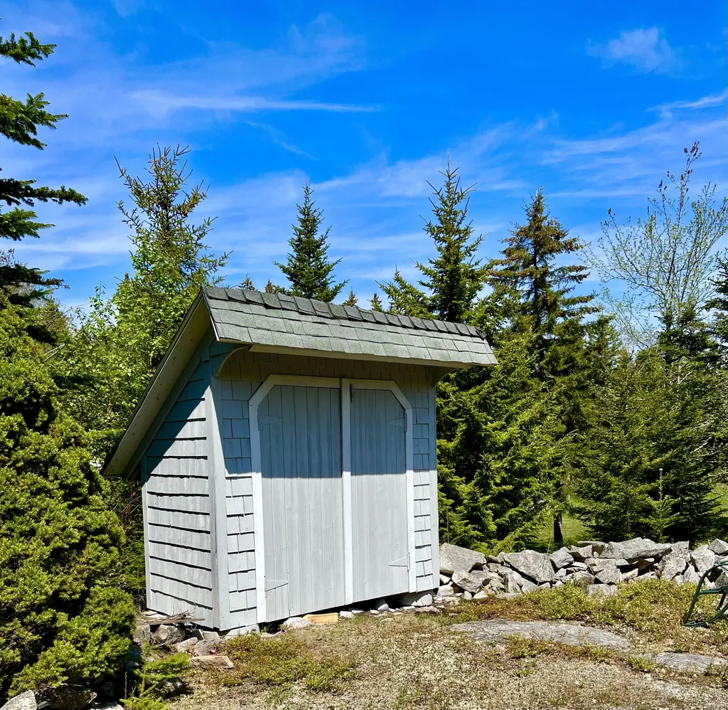 55 Bayview Drive Tremont ME 04612