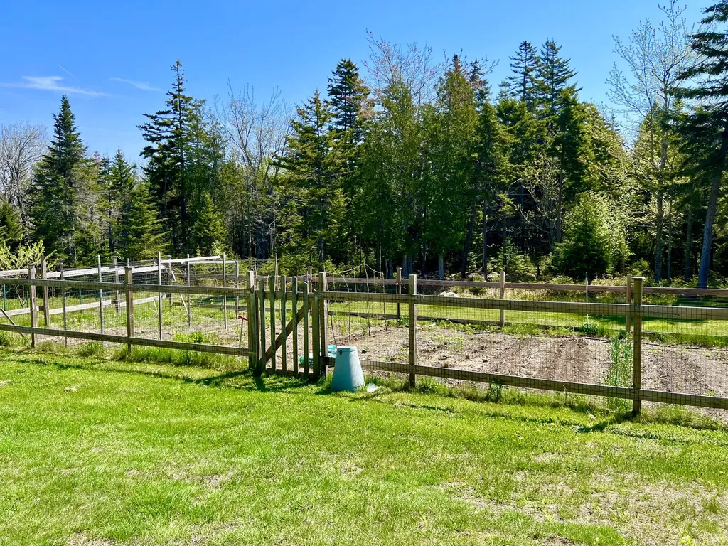 55 Bayview Drive Tremont ME 04612