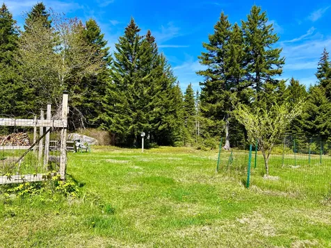 55 Bayview Drive Tremont ME 04612
