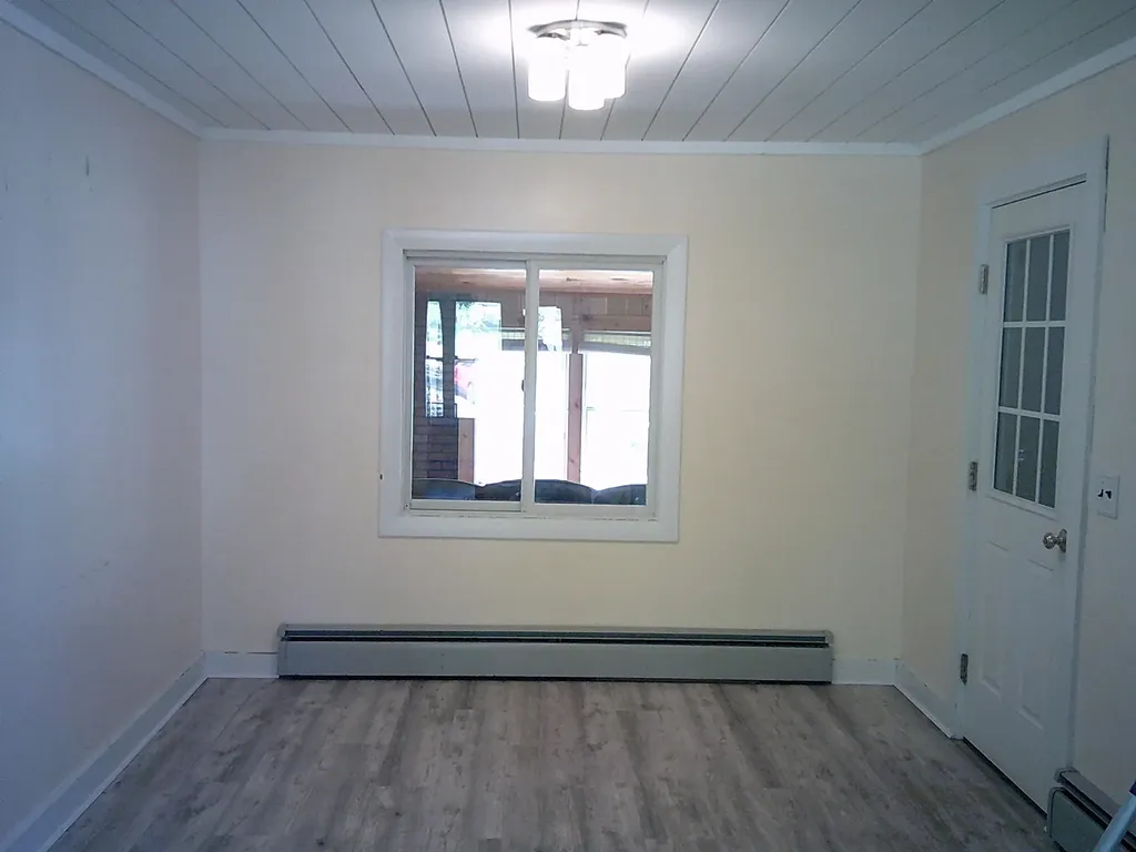 79 Buckfield Road Paris ME 04281