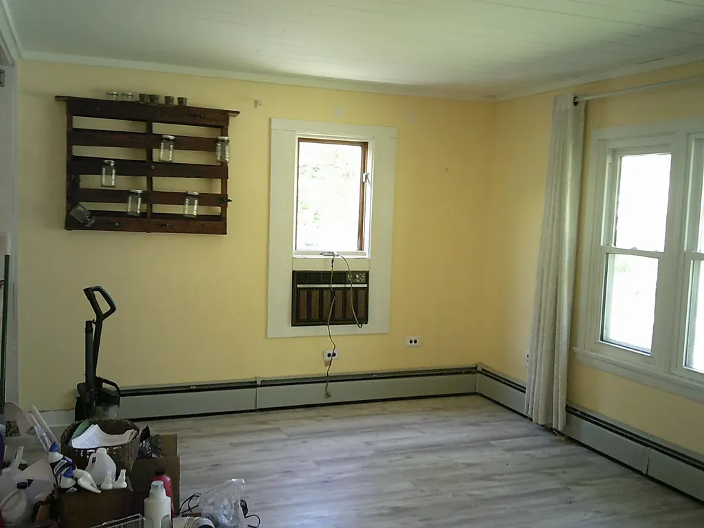 79 Buckfield Road Paris ME 04281