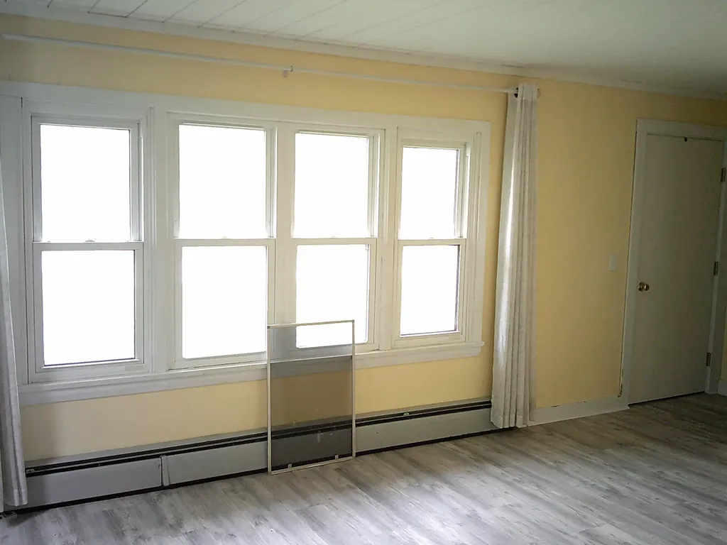 79 Buckfield Road Paris ME 04281