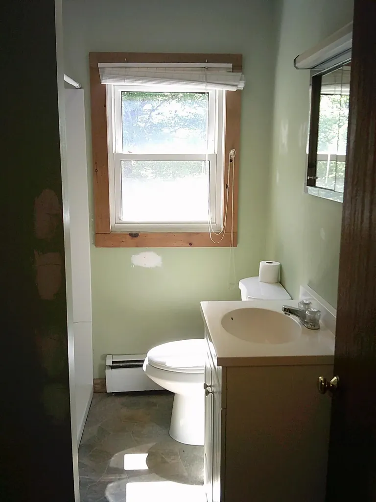 79 Buckfield Road Paris ME 04281