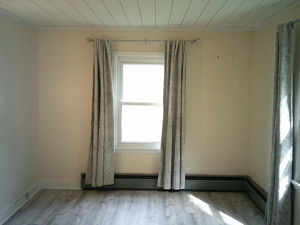 79 Buckfield Road Paris ME 04281