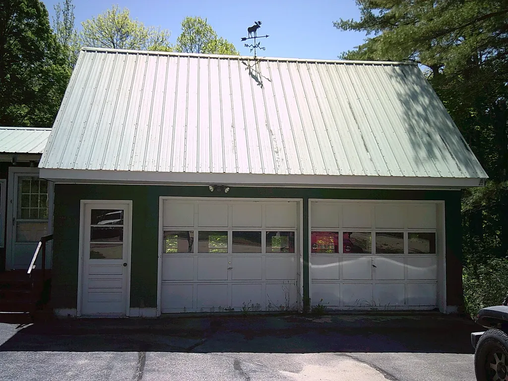 79 Buckfield Road Paris ME 04281