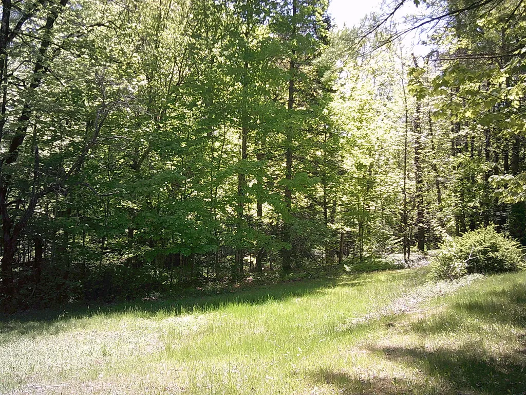 79 Buckfield Road Paris ME 04281