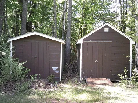 79 Buckfield Road Paris ME 04281