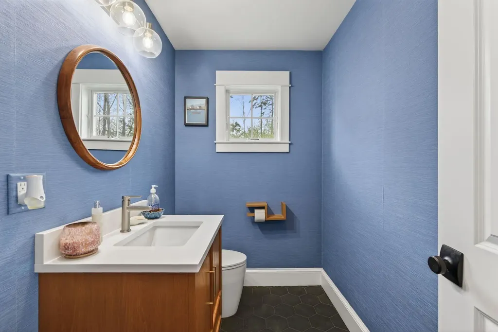 5 Franklin Circle Cape Elizabeth ME 04107