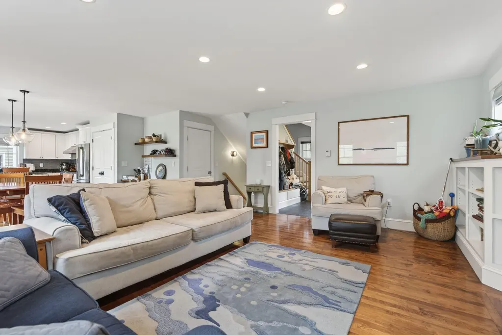 5 Franklin Circle Cape Elizabeth ME 04107