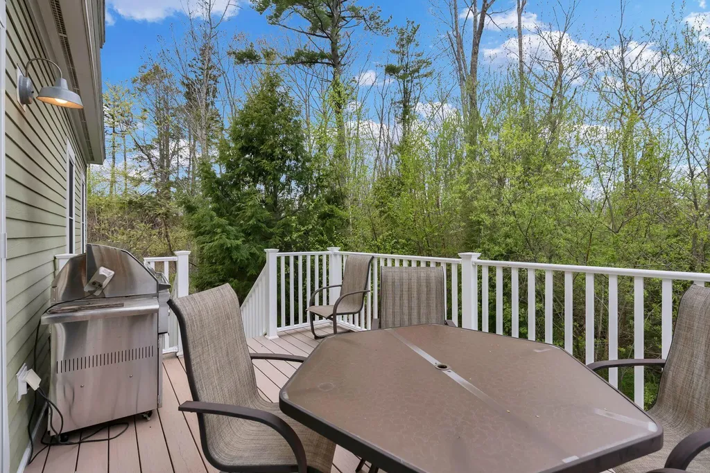 5 Franklin Circle Cape Elizabeth ME 04107