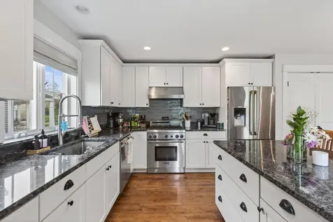 5 Franklin Circle Cape Elizabeth ME 04107