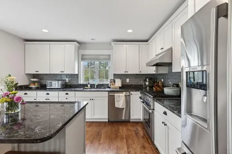 5 Franklin Circle Cape Elizabeth ME 04107