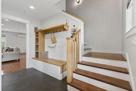 5 Franklin Circle Cape Elizabeth ME 04107