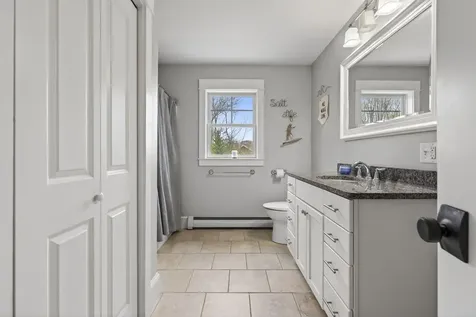 5 Franklin Circle Cape Elizabeth ME 04107