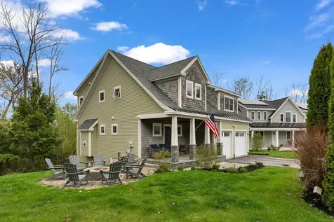 5 Franklin Circle Cape Elizabeth ME 04107