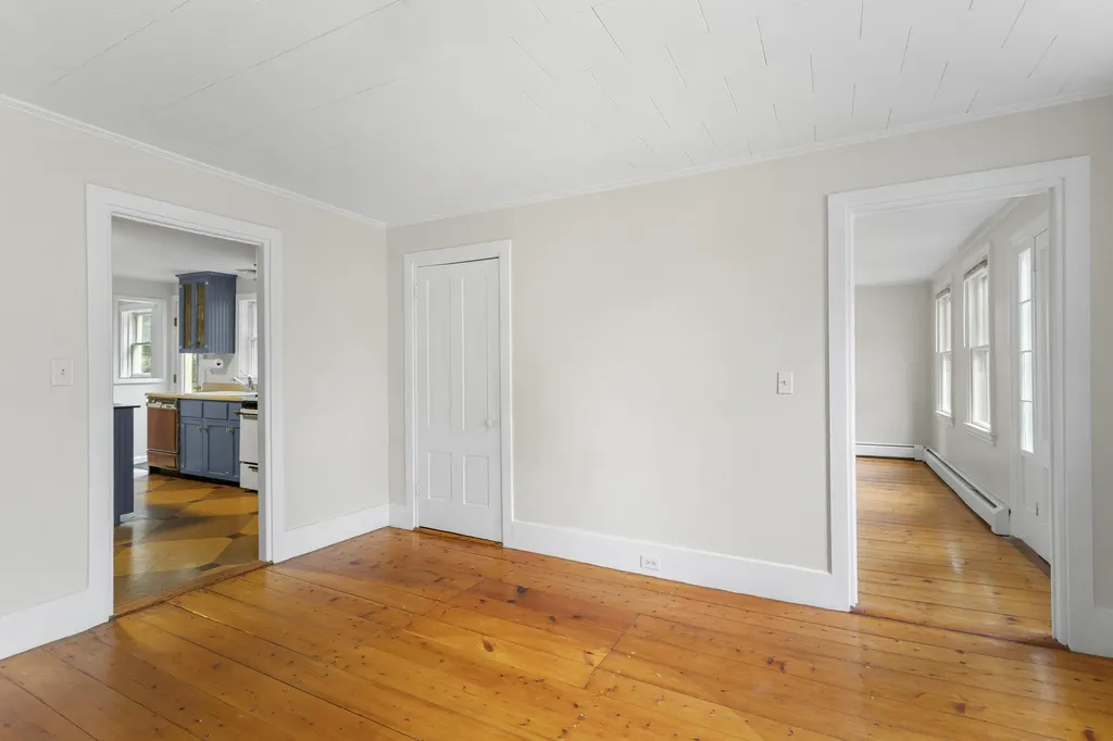 646 West Street Rockport ME 04856