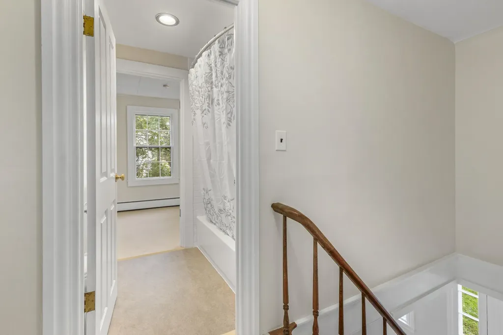 646 West Street Rockport ME 04856
