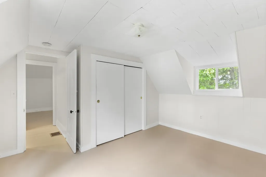 646 West Street Rockport ME 04856
