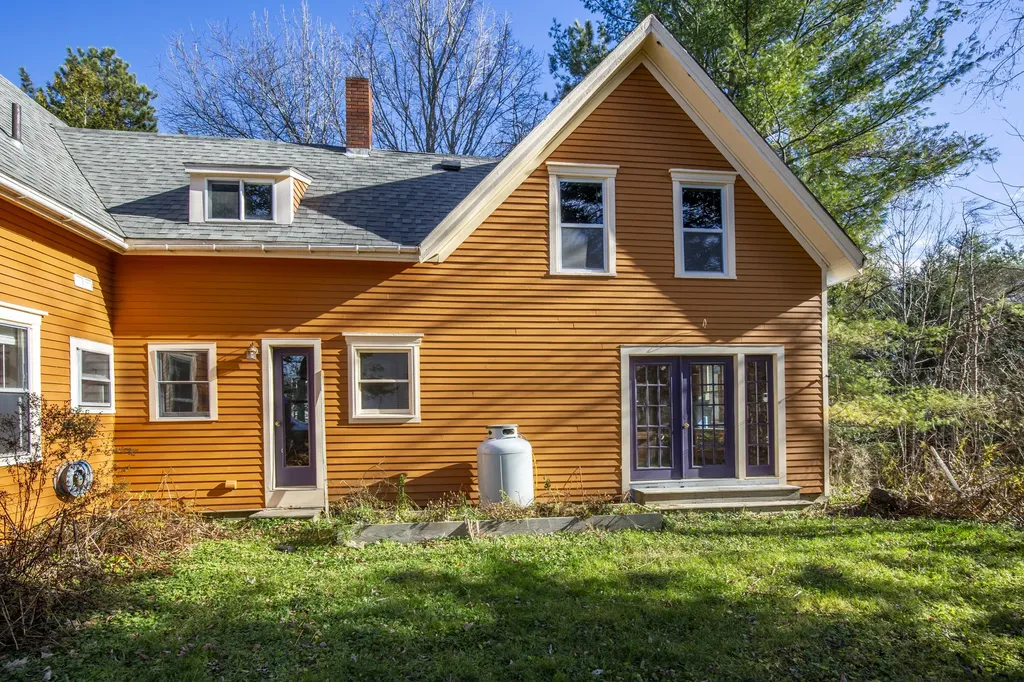 646 West Street Rockport ME 04856