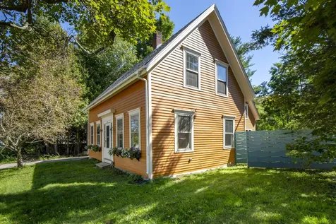 646 West Street Rockport ME 04856