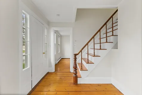 646 West Street Rockport ME 04856