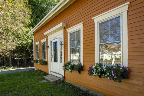 646 West Street Rockport ME 04856