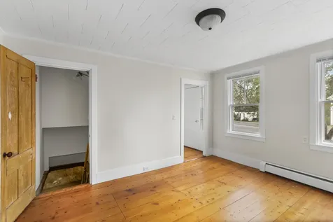 646 West Street Rockport ME 04856