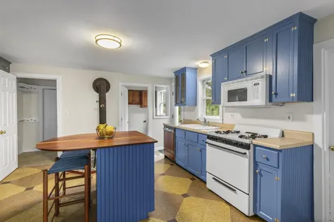 646 West Street Rockport ME 04856