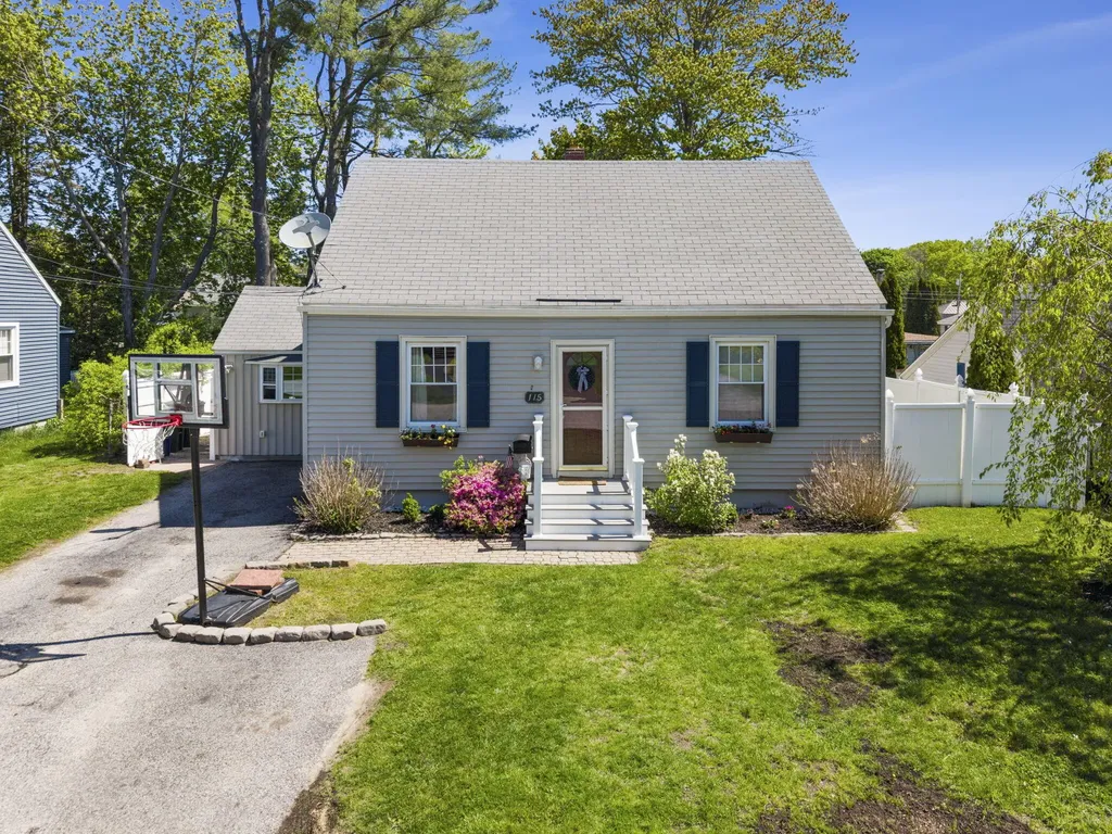 115 New York Avenue South Portland ME 04106