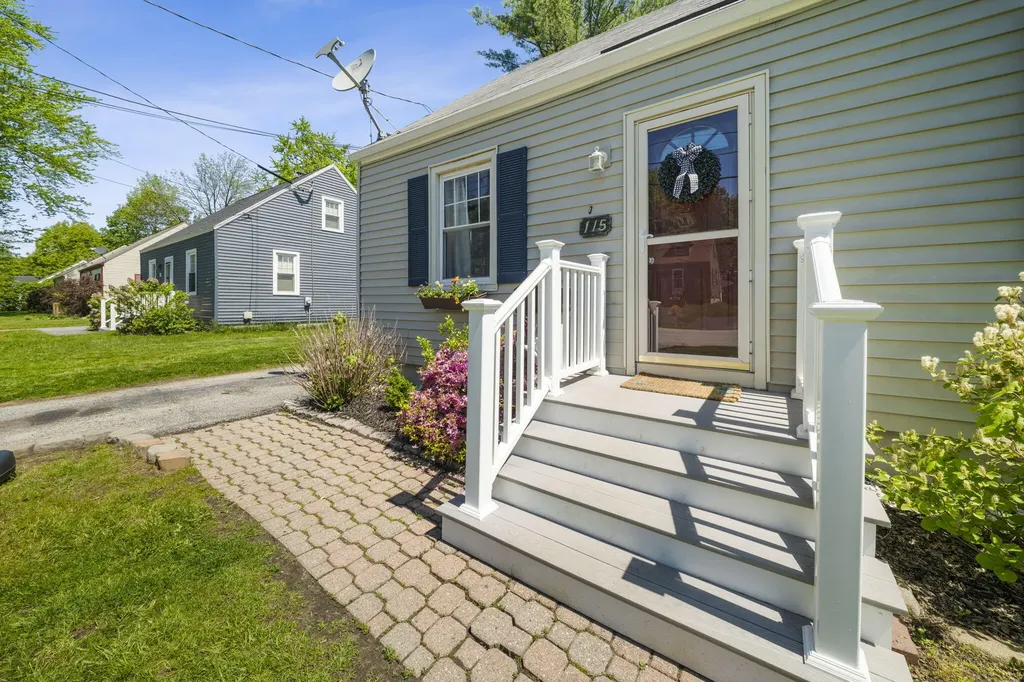 115 New York Avenue South Portland ME 04106