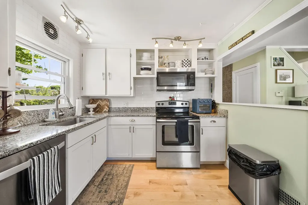 115 New York Avenue South Portland ME 04106