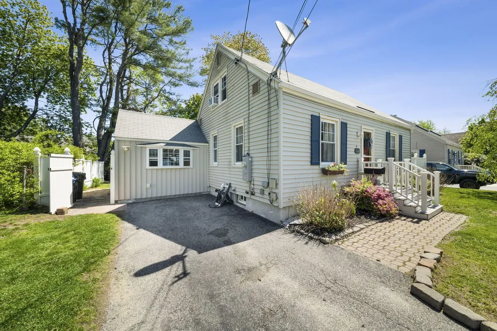 115 New York Avenue South Portland ME 04106