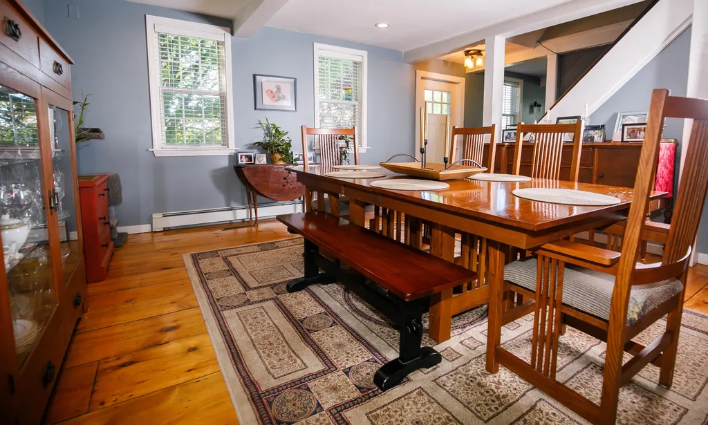 11 Old Western Avenue Winthrop ME 04364
