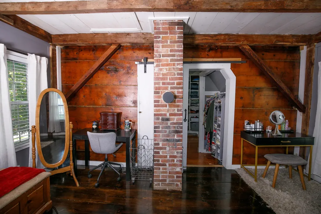 11 Old Western Avenue Winthrop ME 04364