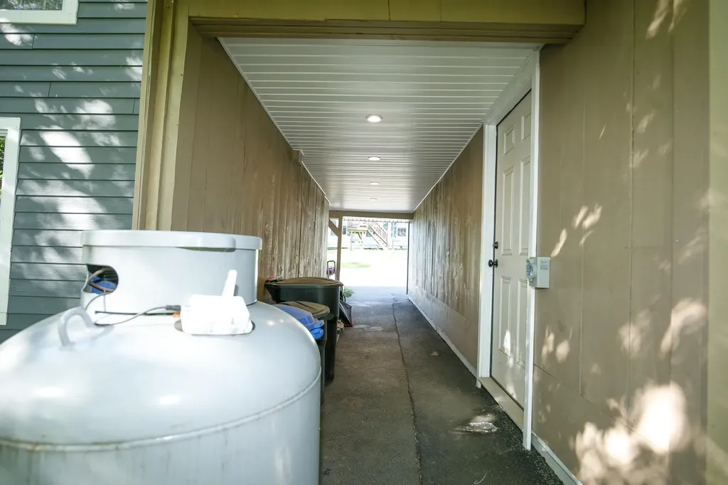 11 Old Western Avenue Winthrop ME 04364