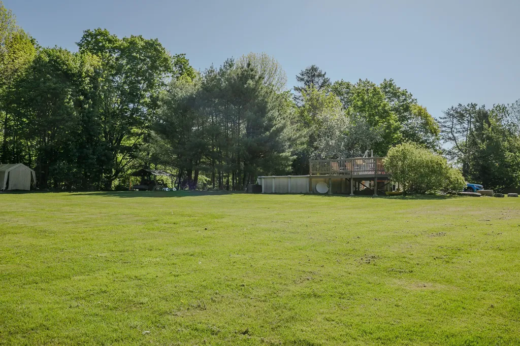 11 Old Western Avenue Winthrop ME 04364