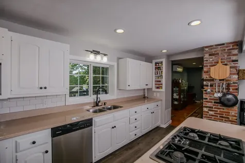 11 Old Western Avenue Winthrop ME 04364