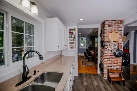 11 Old Western Avenue Winthrop ME 04364