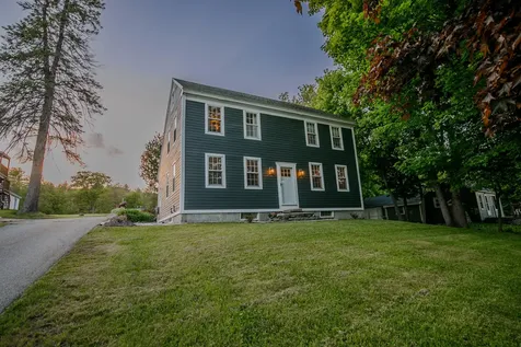 11 Old Western Avenue Winthrop ME 04364