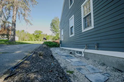 11 Old Western Avenue Winthrop ME 04364
