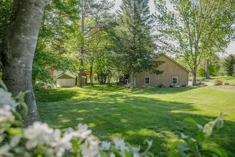 11 Old Western Avenue Winthrop ME 04364
