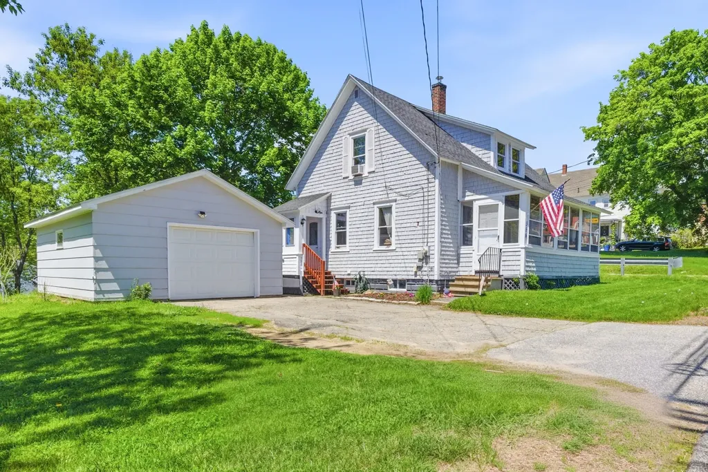 354 East Avenue Lewiston ME 04240