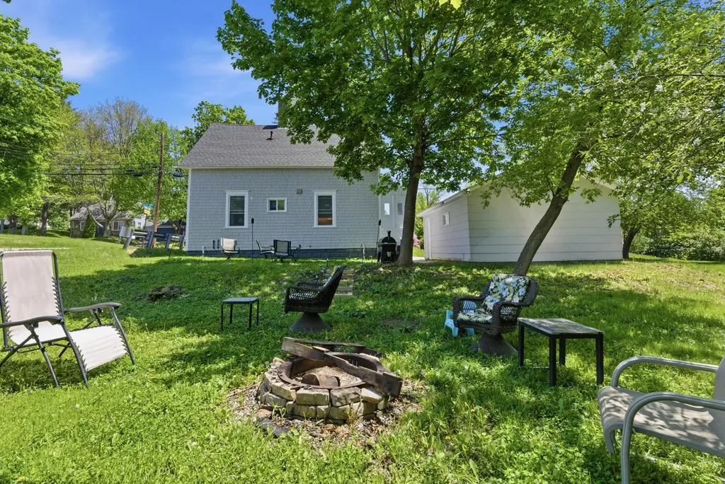 354 East Avenue Lewiston ME 04240