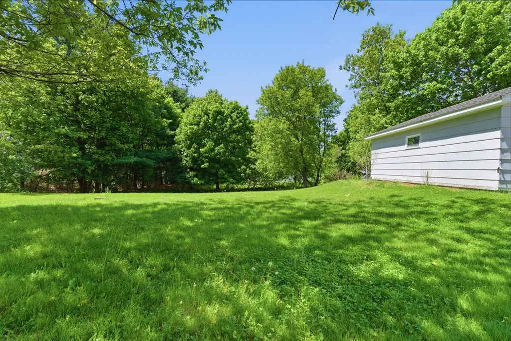 354 East Avenue Lewiston ME 04240