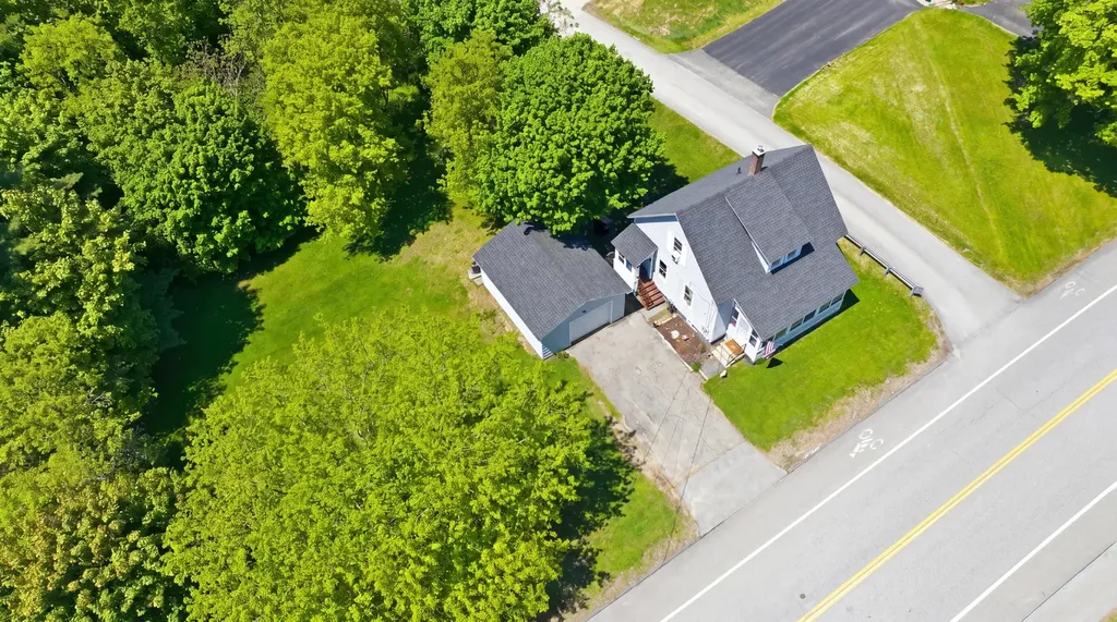354 East Avenue Lewiston ME 04240