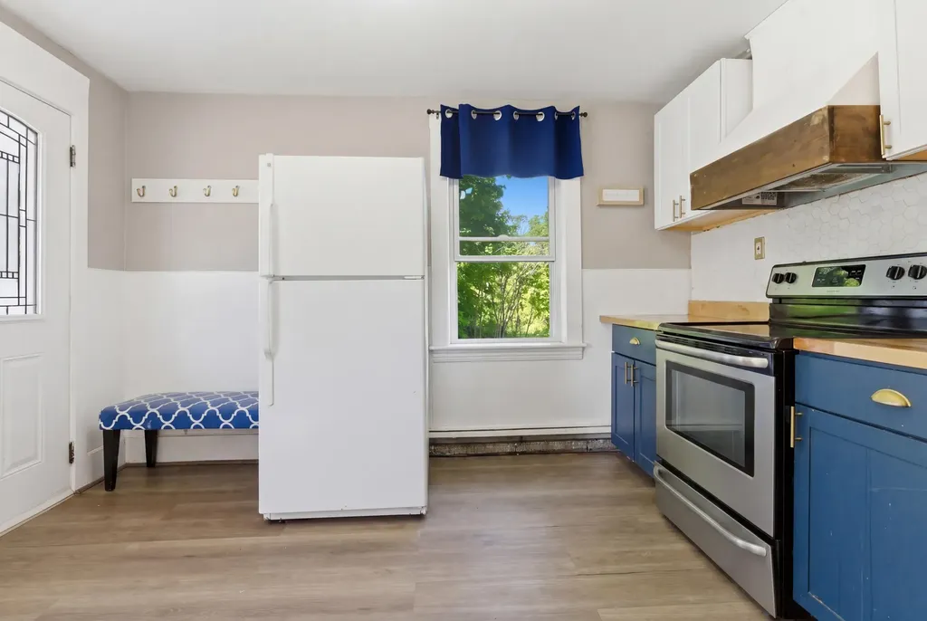 354 East Avenue Lewiston ME 04240