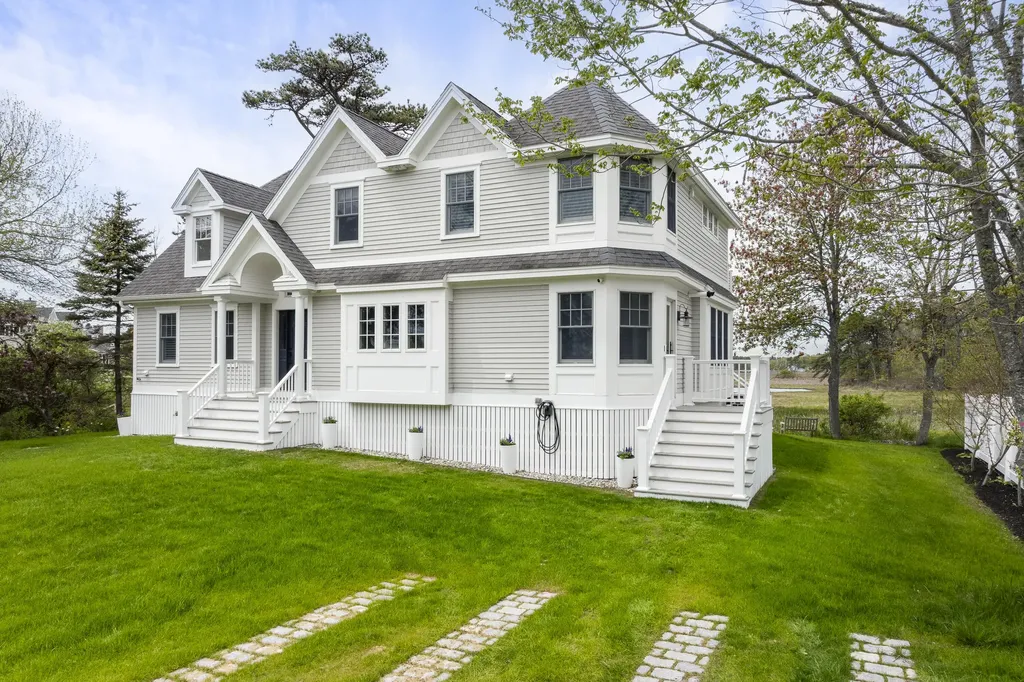 4 Robie Road Kennebunk ME 04043