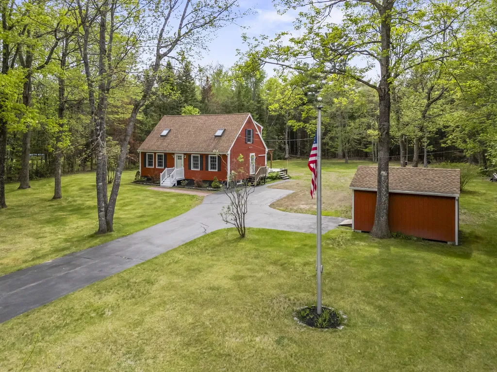22 Woodridge Drive Standish ME 04085