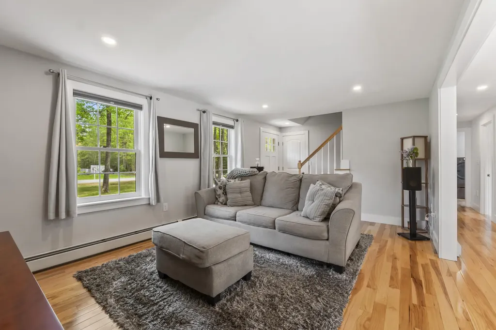 22 Woodridge Drive Standish ME 04085