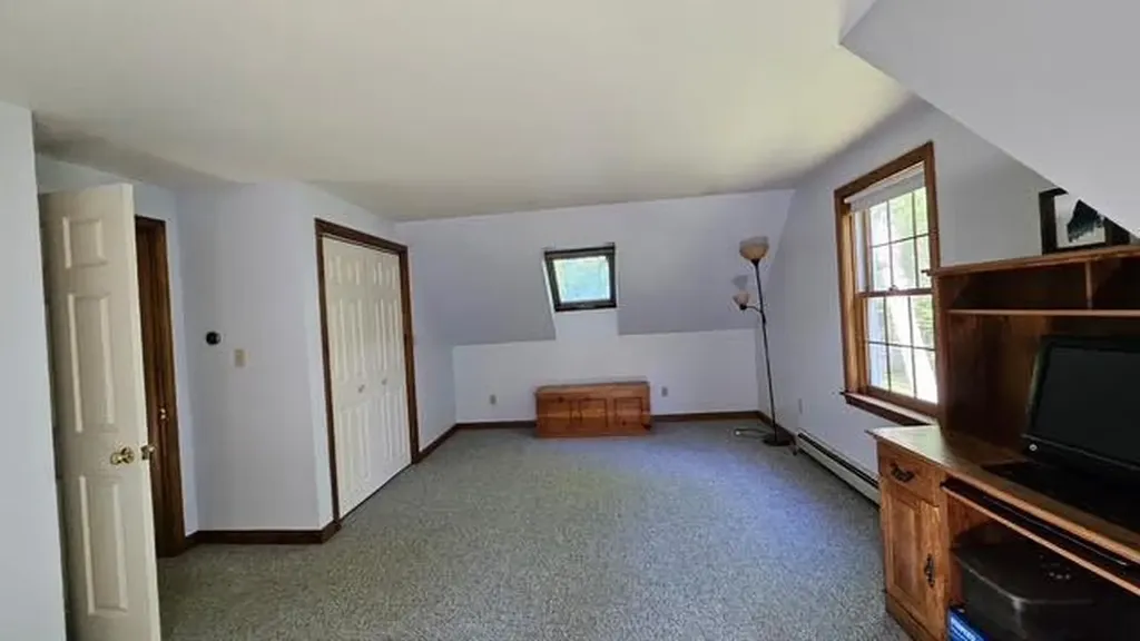 22 Woodridge Drive Standish ME 04085